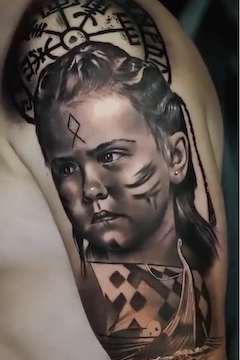 Tattoo realizado por Jose Kustom de Kustom Tattoo